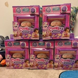 Cookeez Makery Oven Playset - Cinnamon Treatz